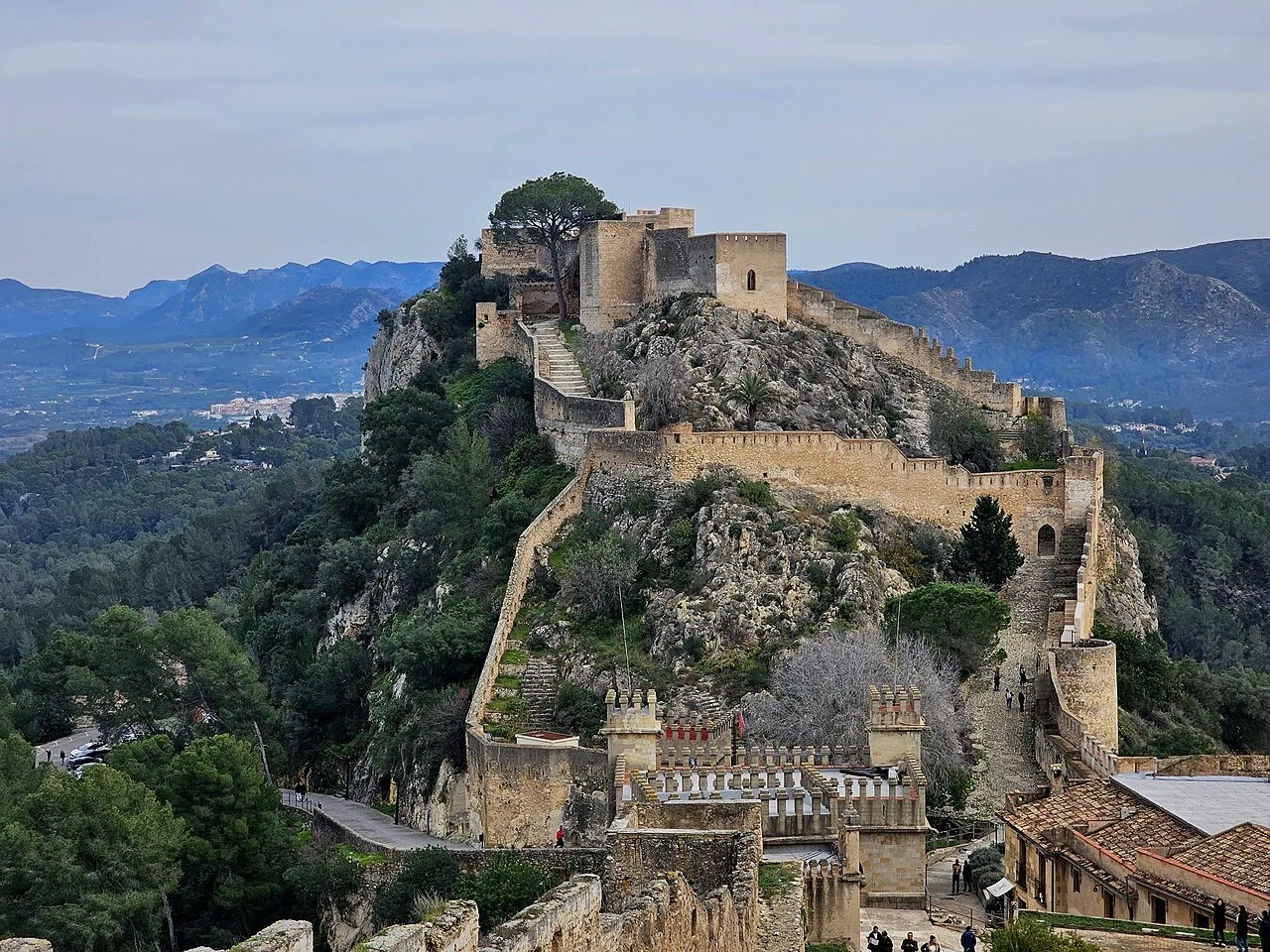 Murallas del castillo de Xàtiva