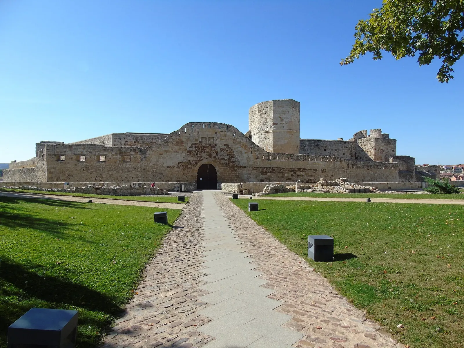 Castillo de Zamora con su torre del homenaje