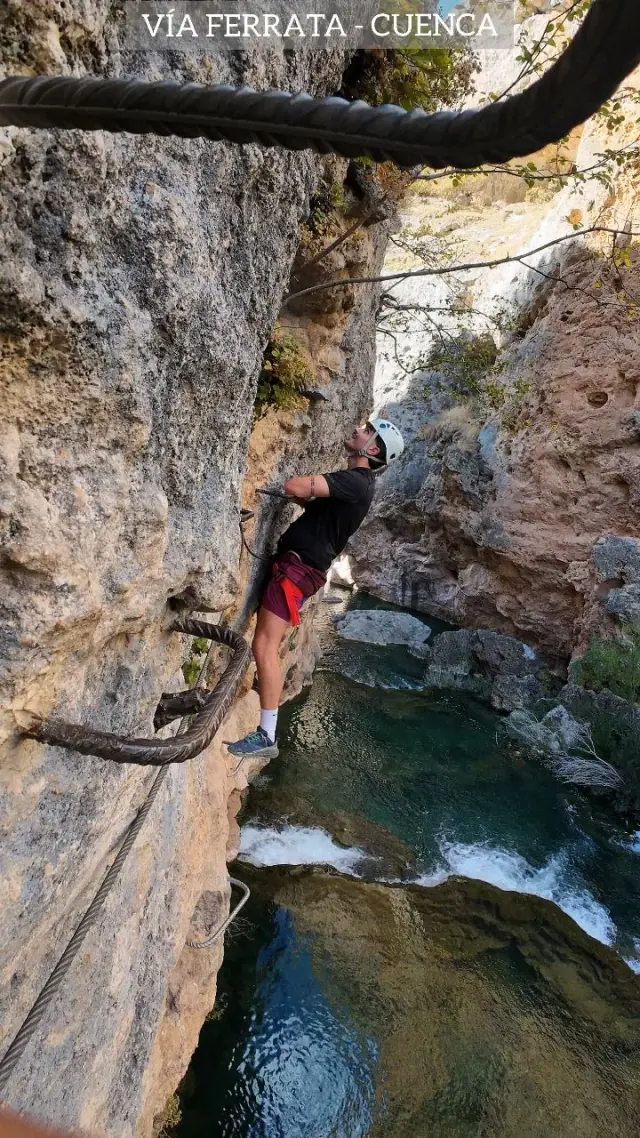 Vía Ferrata del Ventano del Diablo: adrenalina sobre la Hoz del Júcar